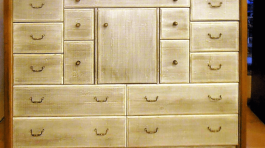 mobile-credenza-shabby